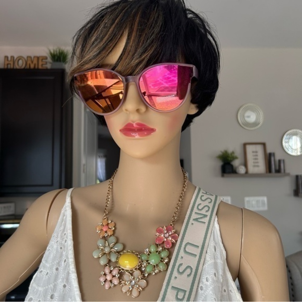 💋NWT translucent rainbow 🌈 mirror sunglasses 😎 sunshades